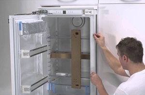 Установка встраиваемого холодильника в Ижевске